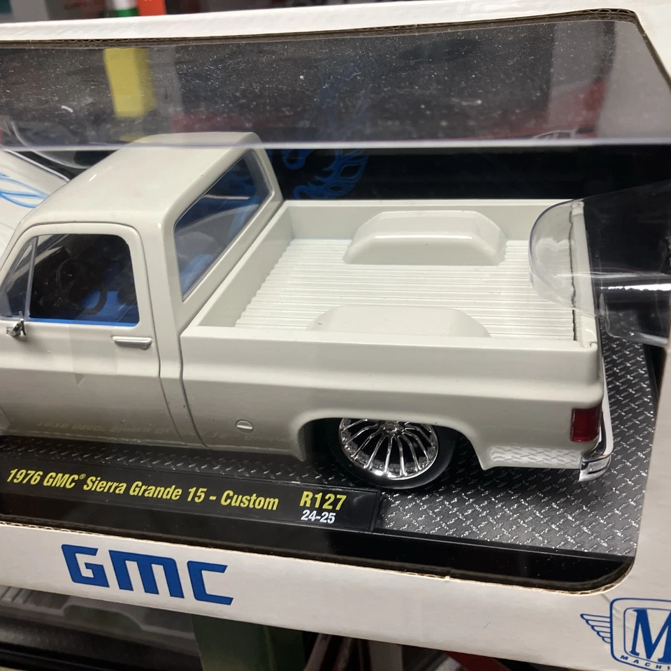 GMC Sierra Grande 15 Custom R 127 Square Body1976 M2 Machines Firebird Trans Am - Image 3 of 4