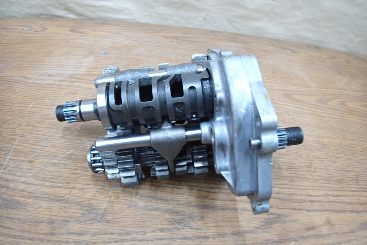 09-24 KAWASAKI ZX6R 600 TRANSMISSION GEAR SHAFT SHIFT FORK SHIFT