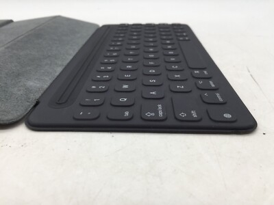 Apple A1772 Portable Smart QWERTY Keyboard Folio For Apple IPad
