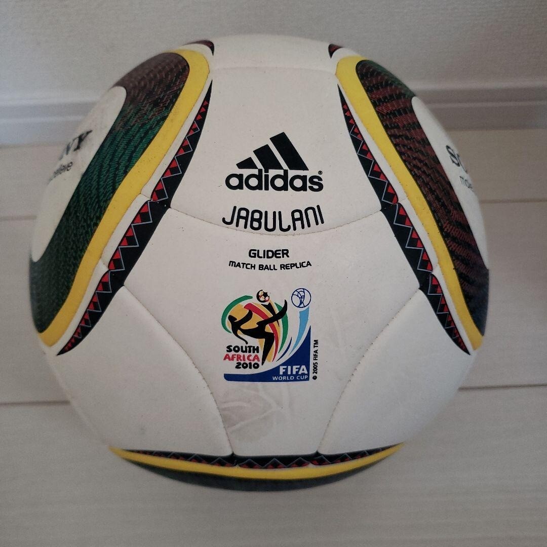 校長商品ジャンク品adidas Jabulani サッカーボール 2010 校長様専用商品ジャンク品adidas Jabulani サッカーボール 2010