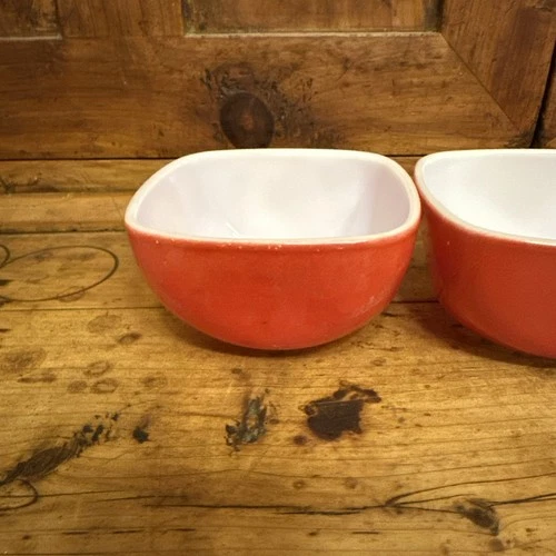Pyrex 50's Red Square Ovenware No 410-12 oz Bowl Made USA Lot Of 3 + 2 407-7 oz