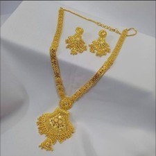 Pari Art Jewellery Forming Luxurious Jewellery Long Necklace Set