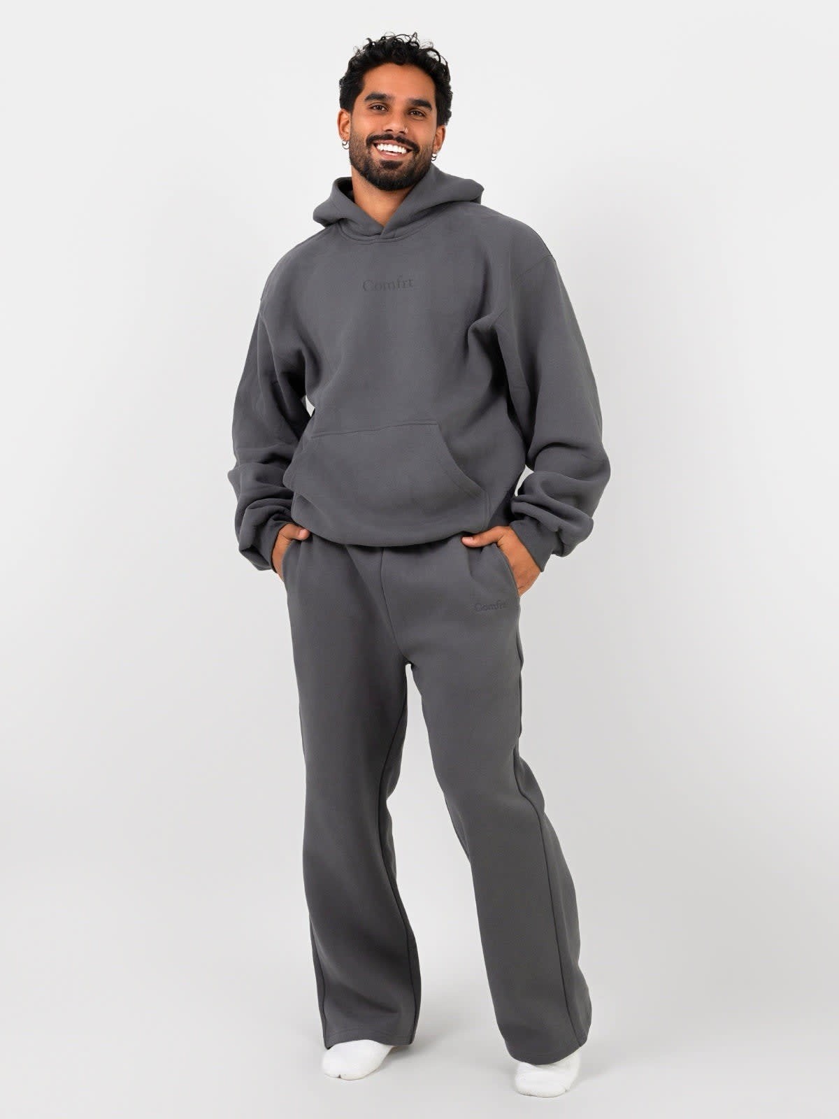 COMFRT Signature Straight Leg Sweatpants in Steel Grey Size XS