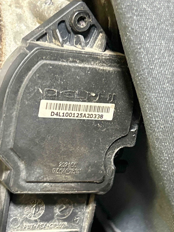 Fits 2006-11 Kia Sedona Throttle Body OEM:351003C200 Foto 3 de 4