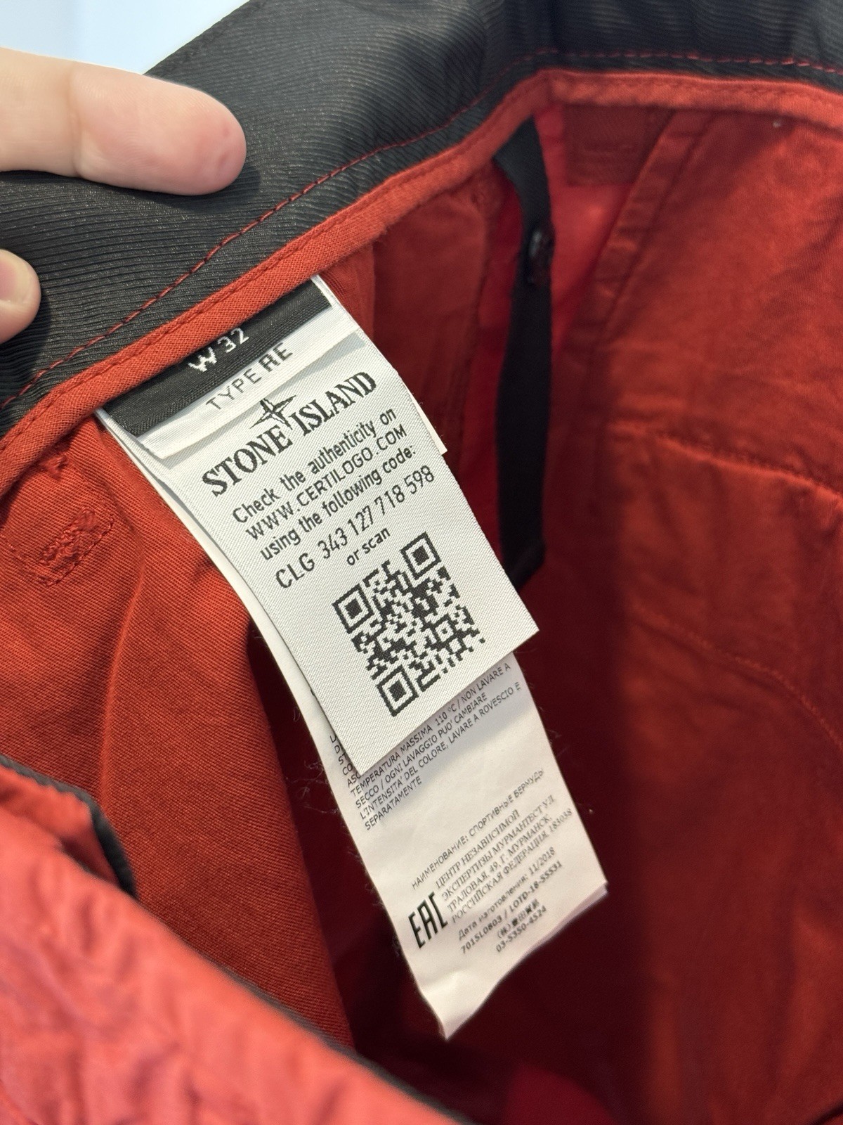 Stone Island Mens Red Bermuda Cargo Shorts Size 32 Type RE (fits 32-34) thumbnail 9