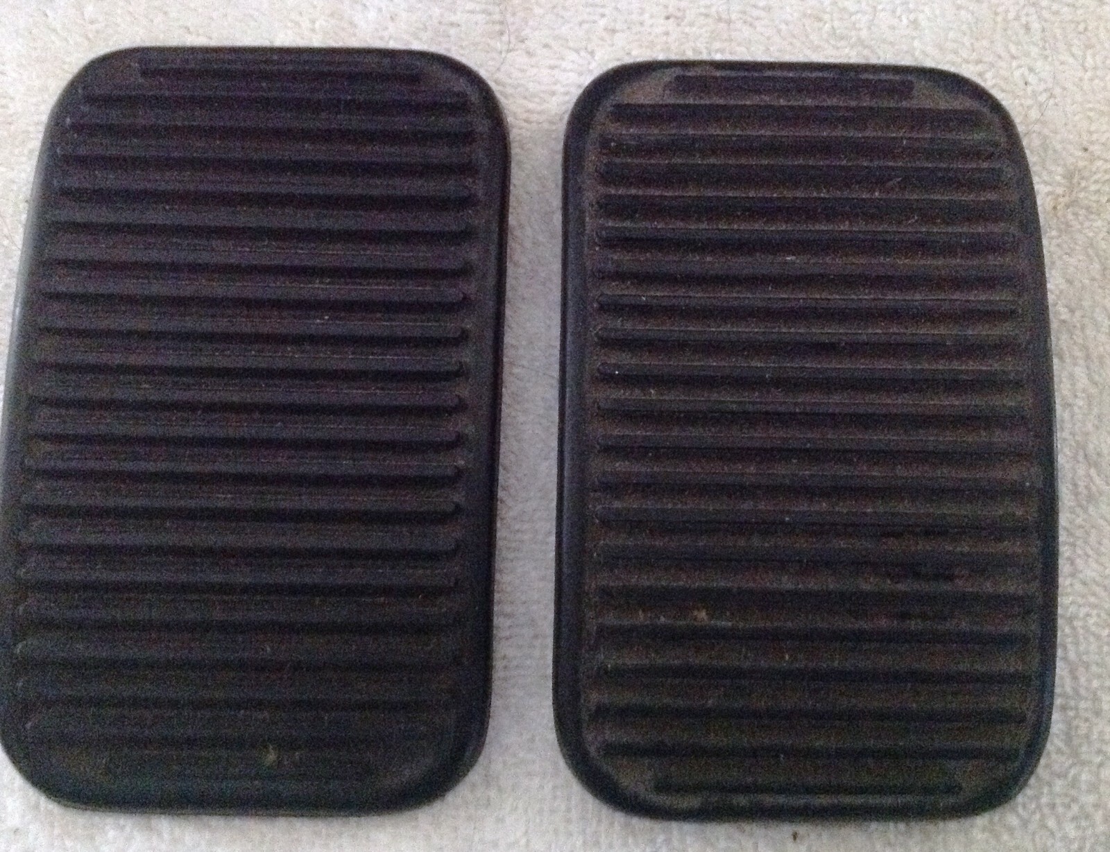 Ferrari 330 Brake Clutch Pedal pads set of 2 NOS