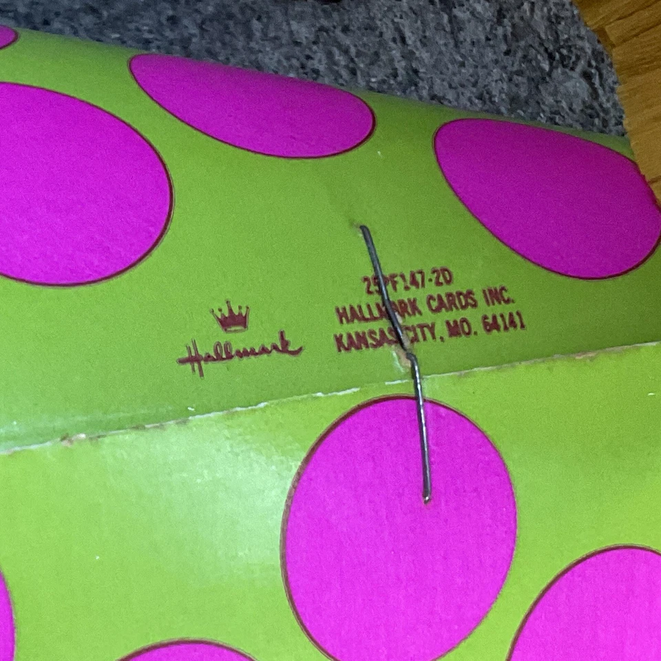 Lot Of Six 6 VINTAGE HALLMARK PAPER BIRTHDAY PARTY HATS Various Colors - Image 4 of 4