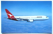 QANTAS 767 Boeing Aircraft Airplane Aviation Postcard  