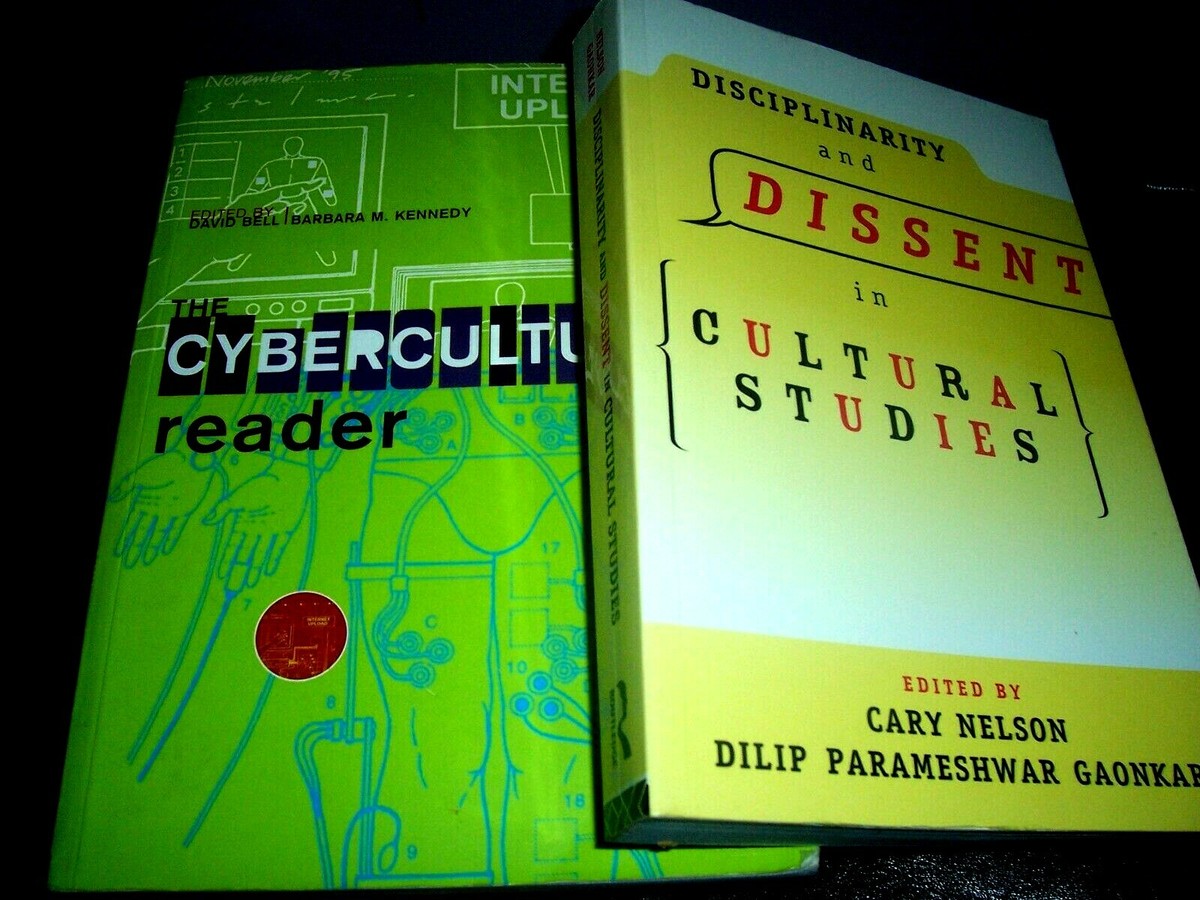 Lot 2 Cultural Studies+ Cybercultures Reader Books 0415913721