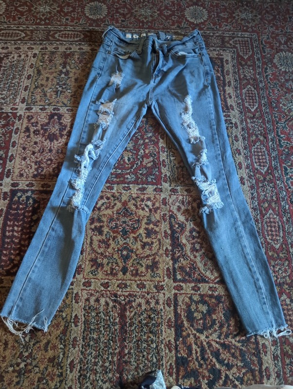 S.O.N.G  Curvy High Rise Ankle Ripped Distressed Skinny Jeans Size 3