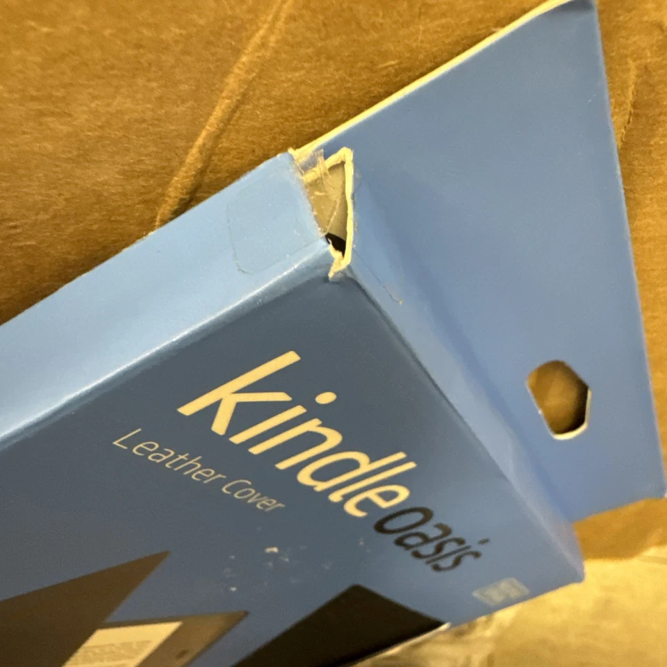 Amazon Kindle Fabric Cover for 10th Generation - Black - Image 4 of 4