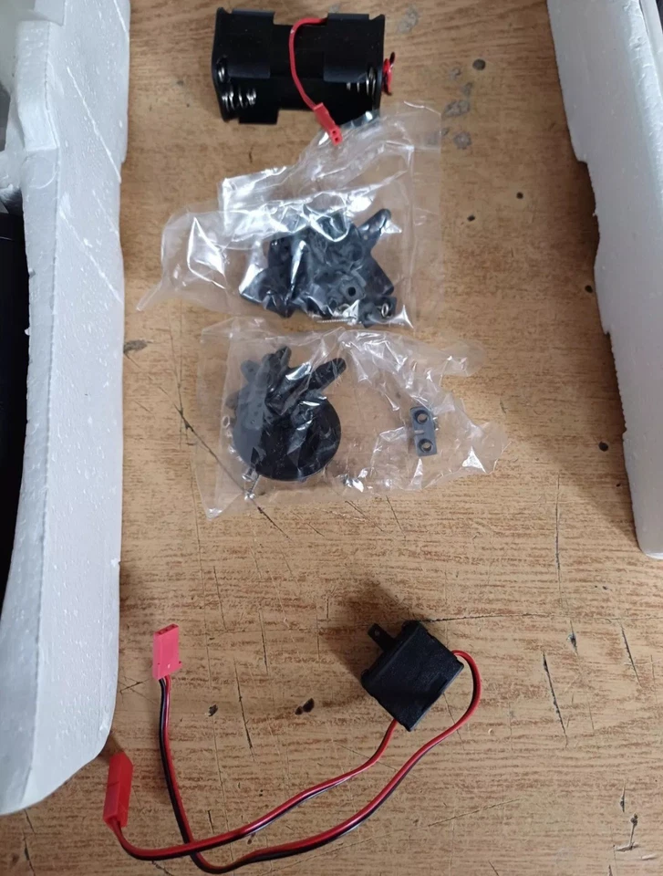 Radiocomando Attack T2ER Futaba Radio Controll Rc 2 Channel SENZA TRASMETTITORE - Immagine 3 di 3