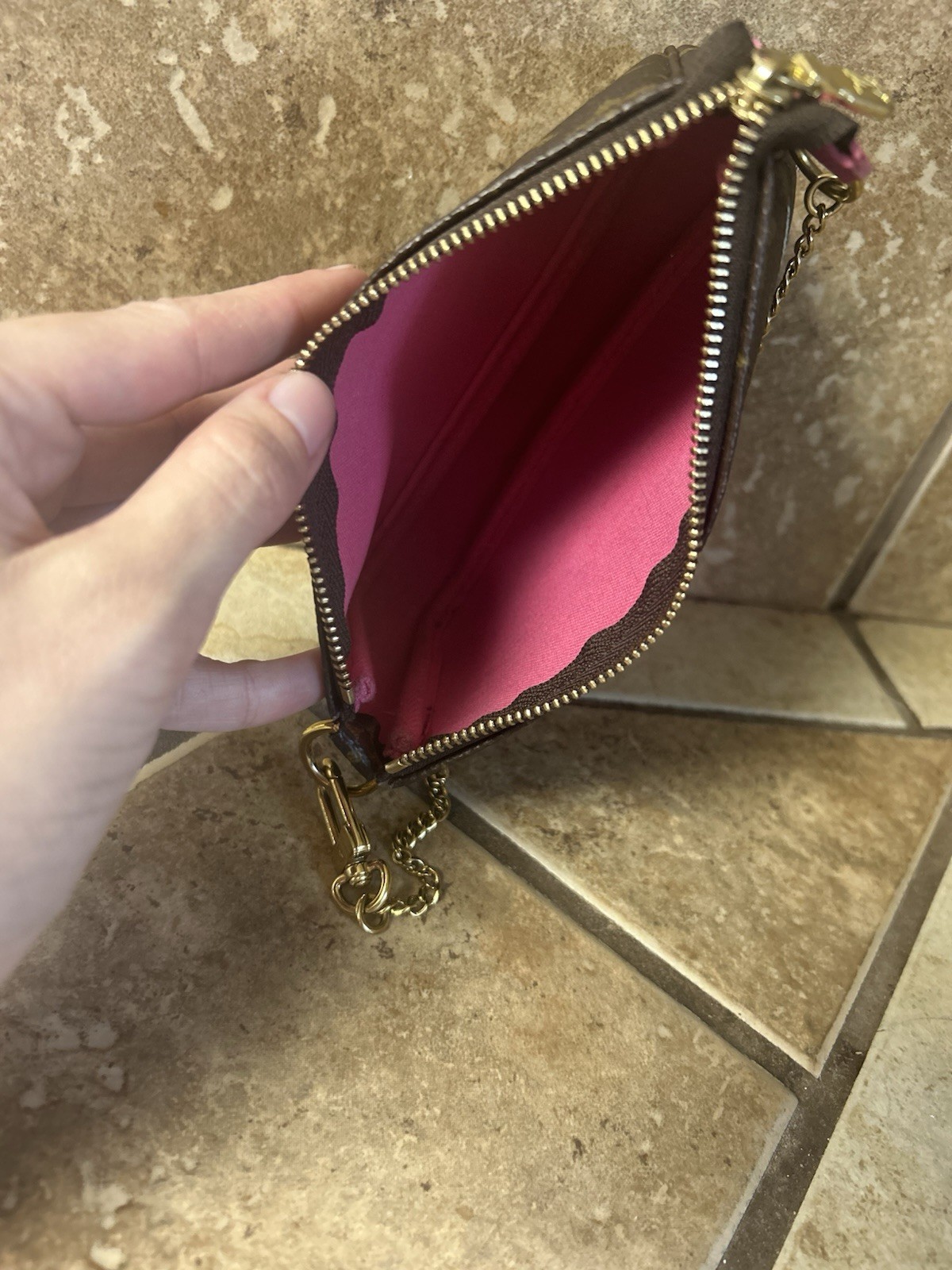 Authentic Louis Vuitton x Takashi Murakami Clutch with Chain image 4
