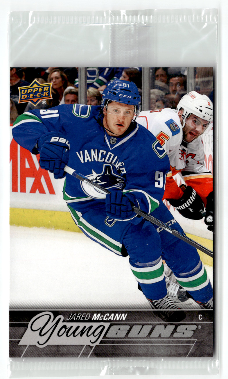 Jared McCann 2015-16 Upper Deck Young Guns YG #219 Rookie Card Oversized Jumbo