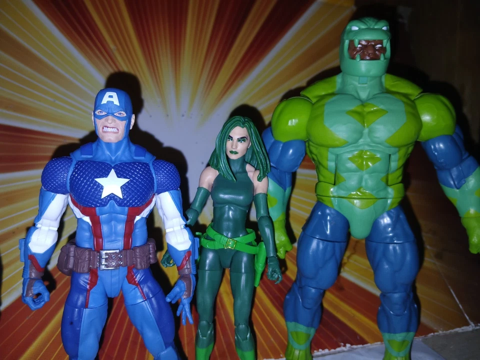 MARVEL LEGENDS PERSONAJES ALEATORIOS DE MARVEL VILLANIANS, LOTE DE 5 FIGURAS Foto 3 de 3