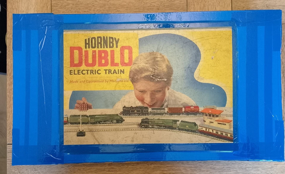 Hornby Dublo EDP13 Duchess Of Montrose Boxed Electic Train Set - Image 2 of 4