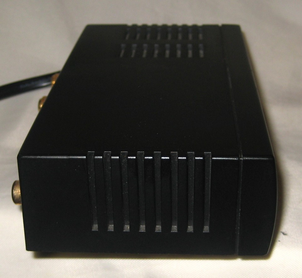 Radio Shack RF Modulator Video Signal Converter Component Adapter 15