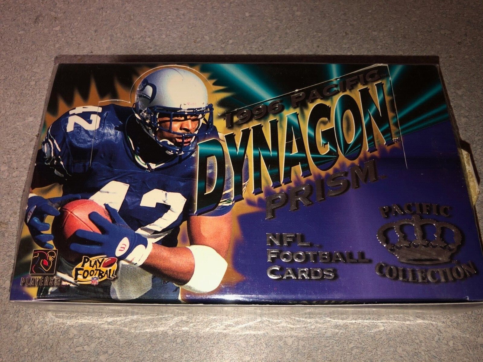 1996 Pacific Dynagon Prism NFL Football Factory Sealed Box - 36 Packs | eBay