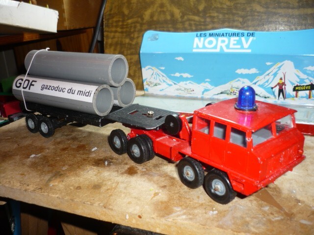 Foto 1 di 15