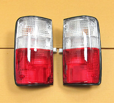 1989-1995 Toyota Pickup Hilux Pair Red Clear Tail Lights Rear Lamp