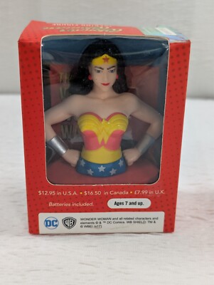 Wonder Woman Talking Figure & Illustrated Book - Deluxe Mega Kit Running Press