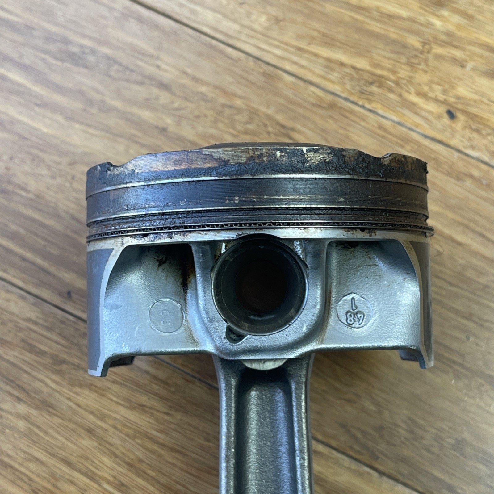Maserati Levante 2014-2024 Connecting rod