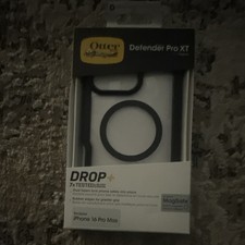 OtterBox Defender Pro XT MagSafe Rugged Transparent Case for iPhone 16 Pro Max