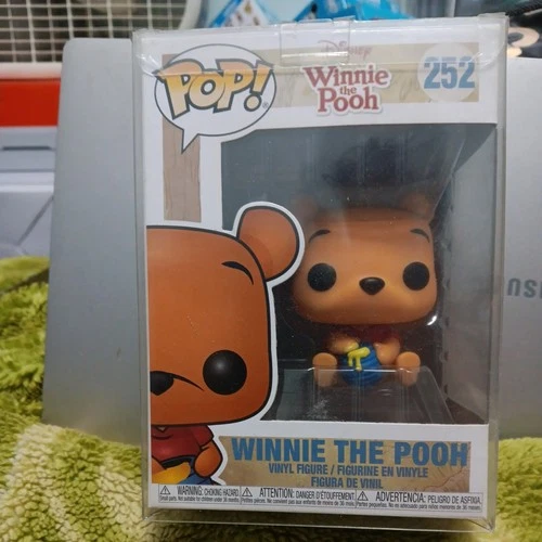 Funko Pop! Vinyl: Disney - Winnie the Pooh (Seated) #252