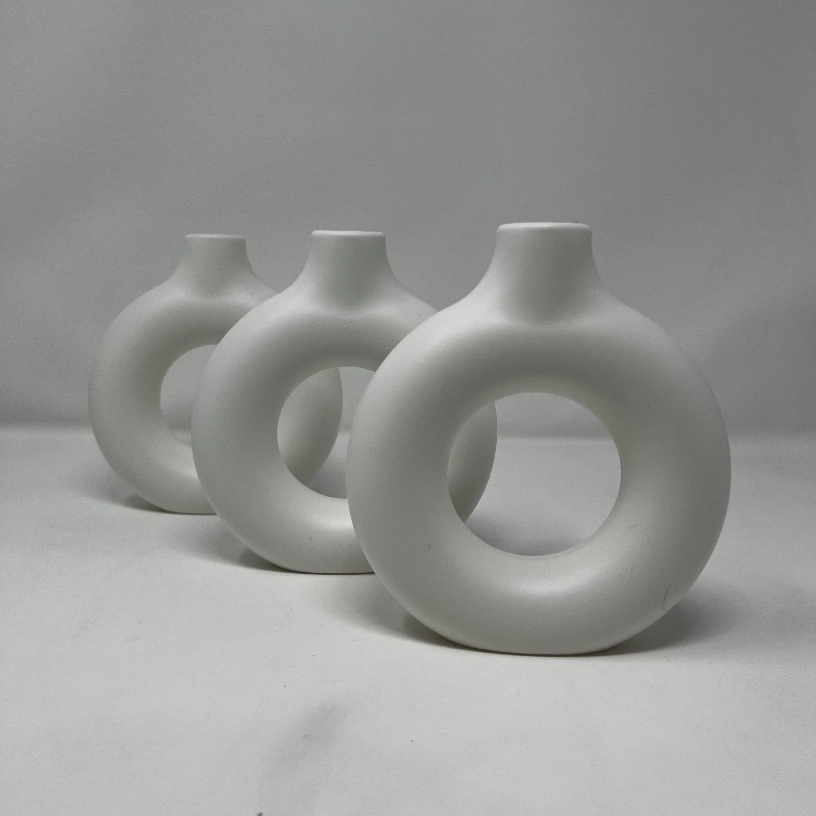Vase Decoration Home White Rounded Hollow Design Set of 3