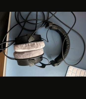 Beyerdynamic DT 990 Pro 80 Ohm Over-Ear Studio Kopfhörer