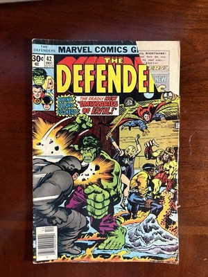 The Defenders #42 Marvel Comics December 1976 Newsstand Edition. As Is See Pics
