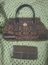 Coach Hampton Signature Jacquard Satchel Bund...
