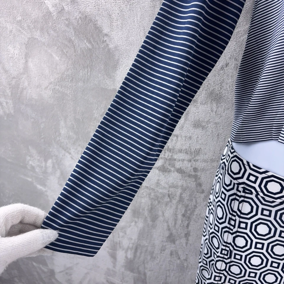 Camisa de manga larga Lululemon para mujer talla mediana azul marino blanco a rayas suave elástica Foto 3 de 4