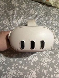 Meta Quest 3 128GB VR Headset - White - Excellent Condition Tested No Cords