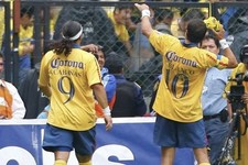 Club America Aguilas Authentic Nike jersey Size large 2007-2008 #10 C. BLANCO