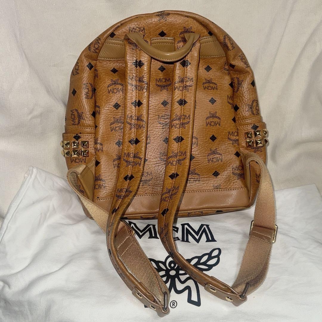 MCM Visetos Authentic Backpack Small Studs Cognac Brown  display picture 1