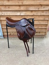 Voltaire Monoflap Jump Saddle 17 inch M