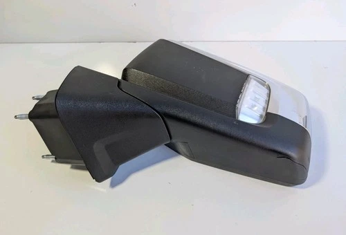 2019-2024 Chevrolet Silverado Left Driver Side Mirror Chrome Blind Spot 84823138