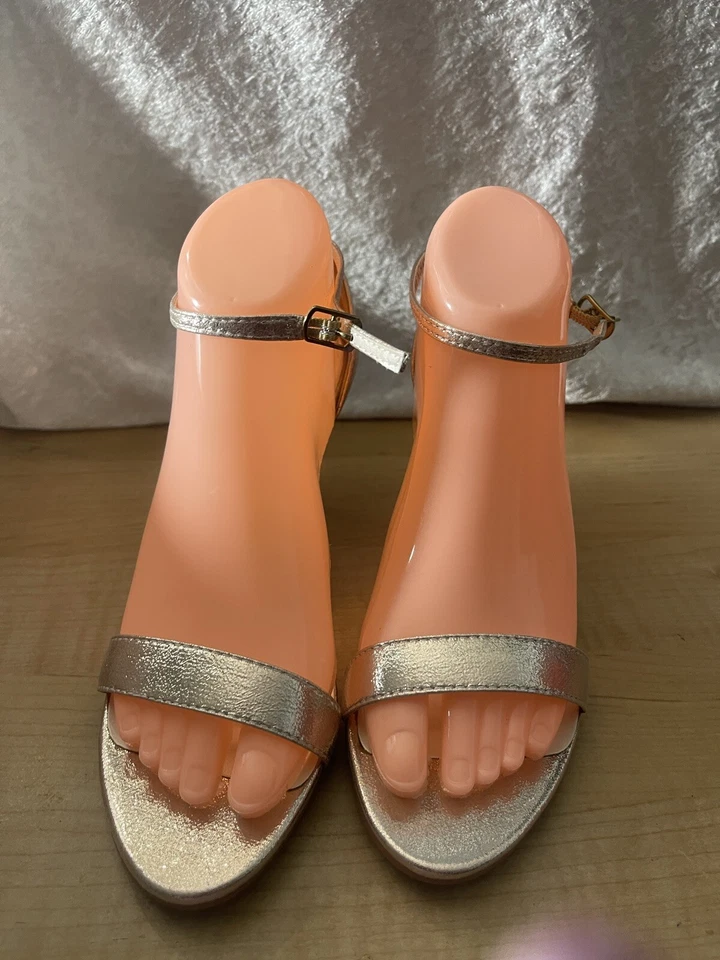 David's Bridal Gold open-toe strappy sandals Shoes 2 Inch Heel - Image 4 of 4