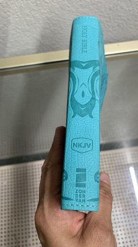 NKJV Bible Soft Cover Turquoise - Picture 3 of 7