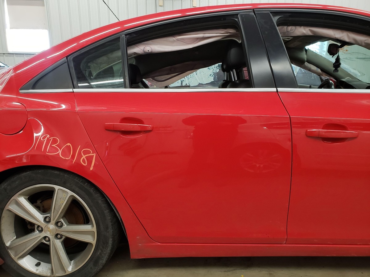 13-16 CHEVY CRUZE PASSENGER RIGHT REAR SIDE DOOR ASSY RED HOT