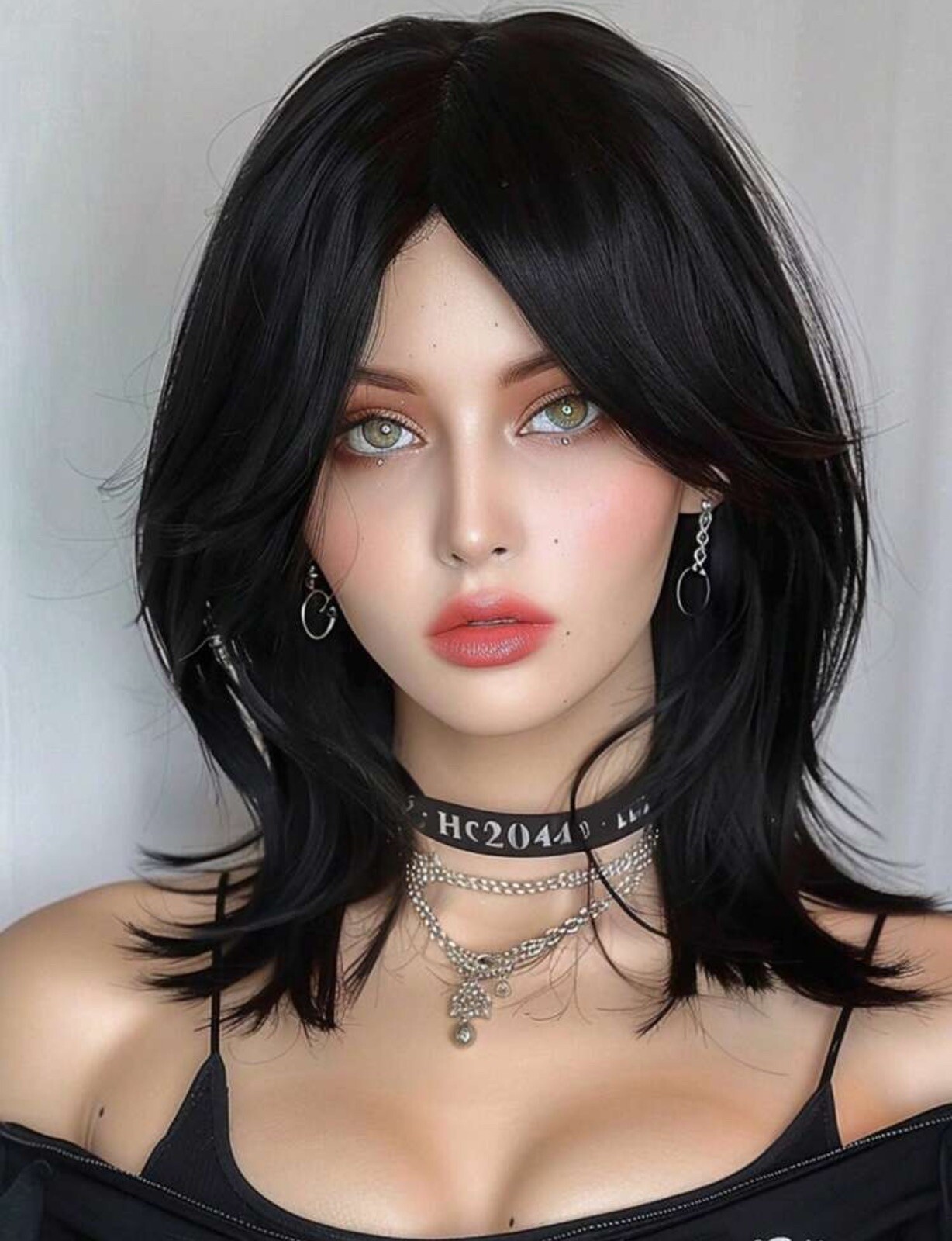 Perruque synthétique femme courte lisse et légère sans entretien couleur noir intense