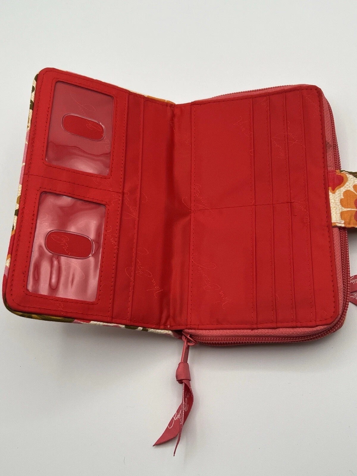 Portafoglio Vera Bradley modello folcloristico chiusura girevole zip intorno floreale arancione rosa