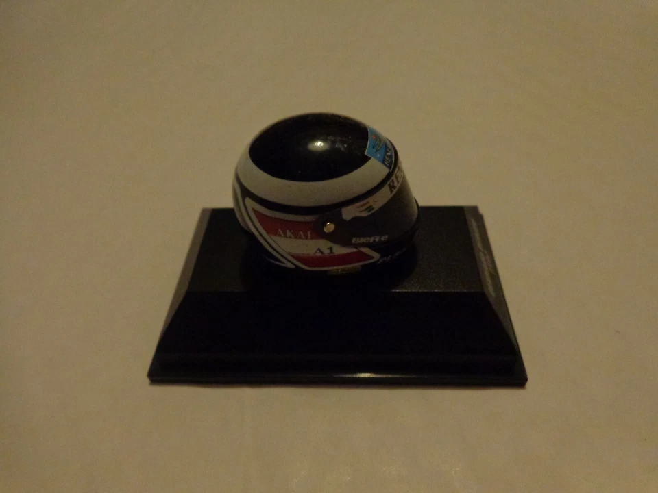 MINICHAMPS 1/8 Gerhard Berger 1997 Benetton Renault F1 Colpo Casco Usato - Immagine 3 di 3