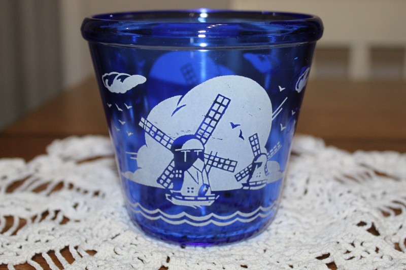 Vintage Hazel Atlas Cobalt Glass Ships Sailboat Windmill  4 1/4 "Ice Bucket Bowl