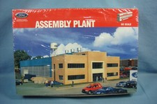 HO Walthers Ford Assembly Plant Factory Building KIt Sealed B2