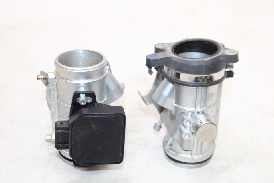 99-05 BMW R1150GS OEM INYECTORES DE COMBUSTIBLE PRINCIPALES / CUERPOS DE ACELERADOR Foto 3 de 4