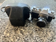 VINTAGE WORKING MAMIYA SEKOR 500 DTL CAMERA W/ 50mm f/2 LENS  CASE