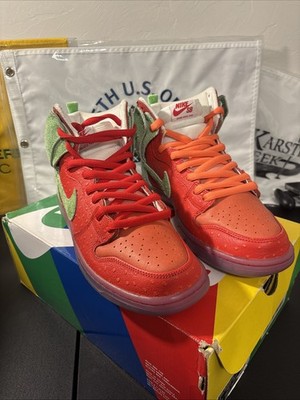 Nike SB Dunk High Strawberry Cough