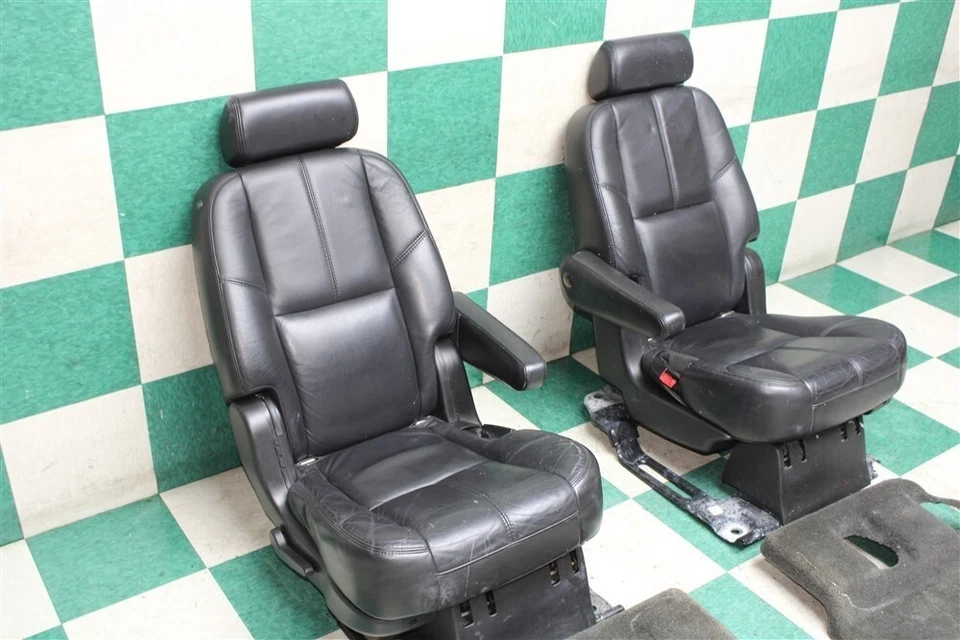 *WEAR* 07' YUKON SWB Black Leather Heat 2nd Second Row Captain Seats Carpet Trim Foto 3 de 4